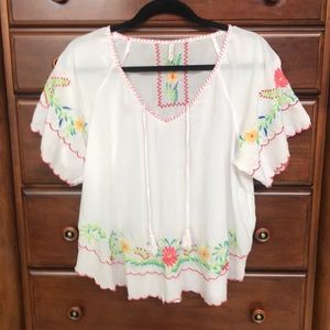 Willow & Clay Boho top size Lg Cotton embroidery